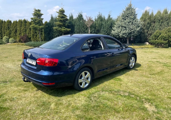 Volkswagen Jetta cena 22500 przebieg: 167000, rok produkcji 2010 z Wrocław małe 121